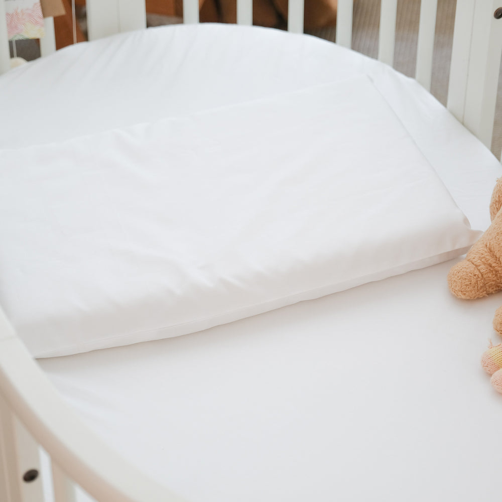 Heveya® Junior Bamboo Cotton Cot Fitted Sheet