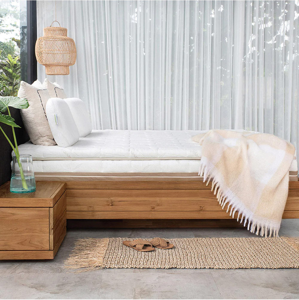 ベッド/マットレス  Wooden bed with mattress COMFY SleepPerfect Hybrid Mattress in Singapore | COMFY